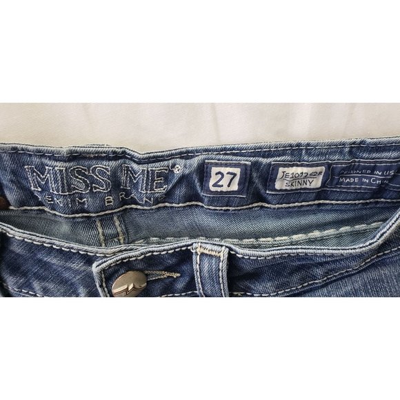 Miss Me Jeans Vintage ~ Studs and Stitching on back Pockets ~ Sz 27 - Picture 3 of 7